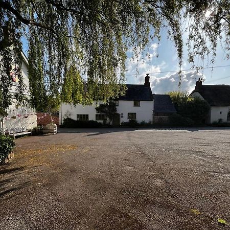 Notley Arms Inn Exmoor National Park Elworthy Exterior foto